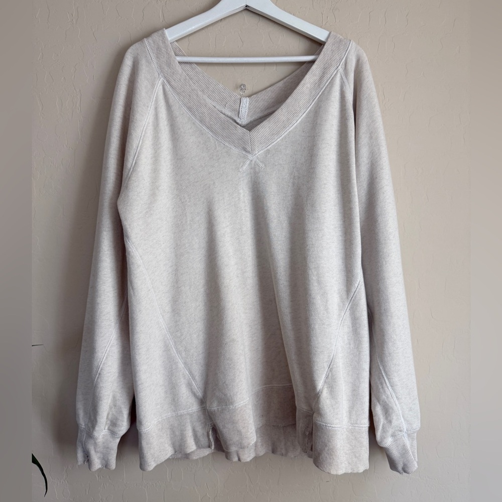 Aerie Downtime V Neck Cream Sweater Sweatshirt Tunic Oversized XS
